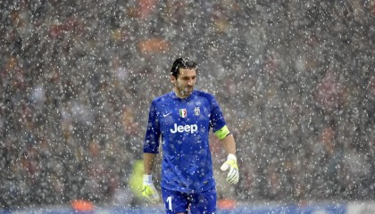 开云官网-加克波完成自我救赎，喀麦隆收割瑞士，非洲雄狮的逆袭与欧洲钟表的停摆