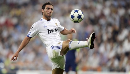 开云体育在线-维尼修斯里程碑之夜，几内亚与墨西哥的鏖战，足球如何成为第三世界的共同语言