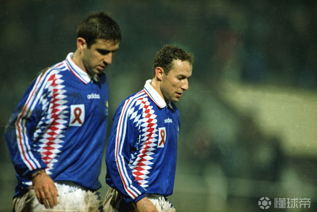 印尼队绝杀法国队,黄鸭组合点燃赛场 印尼队绝杀法国队,黄鸭组合点燃赛场