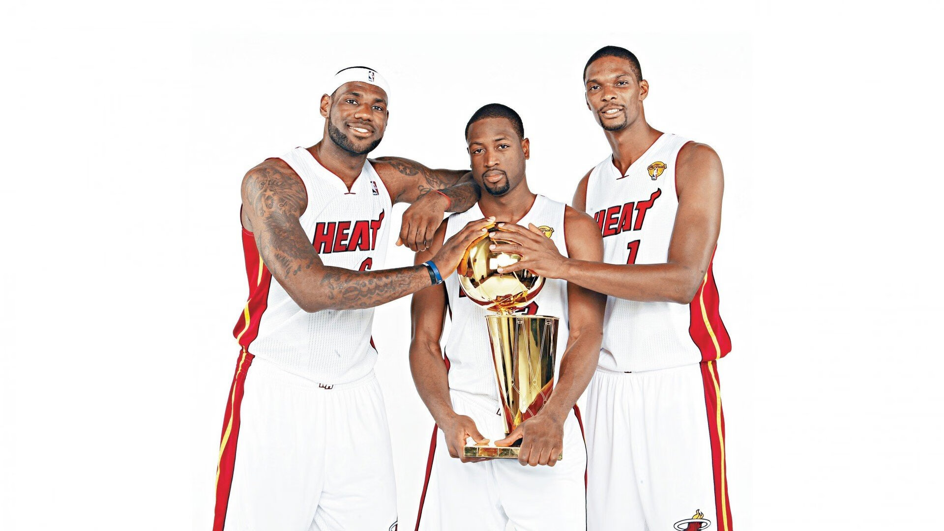 当马拉多纳的幽灵在NBA球场上空盘旋,那不勒斯与巴尔韦德的跨界胜利启示录